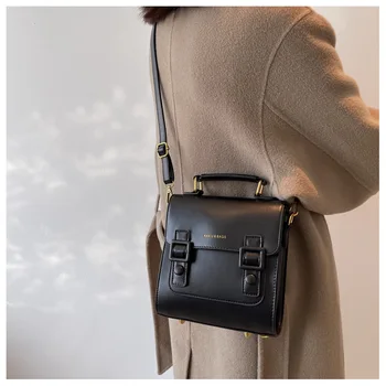 Retro Backpack Female Bag Belt Decoration Flap Backpack Fashionable British Style Single Shoulder Bag сумка женская 2022 тренд