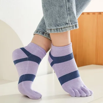 Яркие цветные носки с 5 пальцами, женские короткие разноцветные полосатые носки до щиколотки с раздельным носком, женские повседневные спортивные носки для молодых девушек
