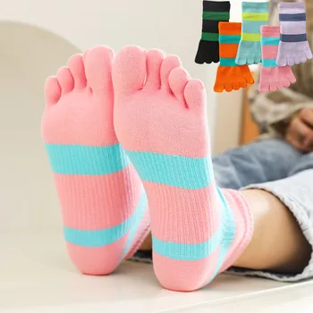 Яркие цветные носки с 5 пальцами, женские короткие разноцветные полосатые носки до щиколотки с раздельным носком, женские повседневные спортивные носки для молодых девушек Изображение 2